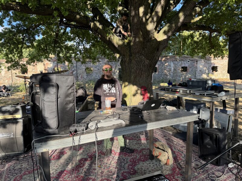 Sztvrzenka | EXPO /|\