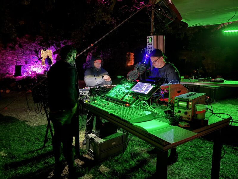 Sztvrzenka | EXPO /|\